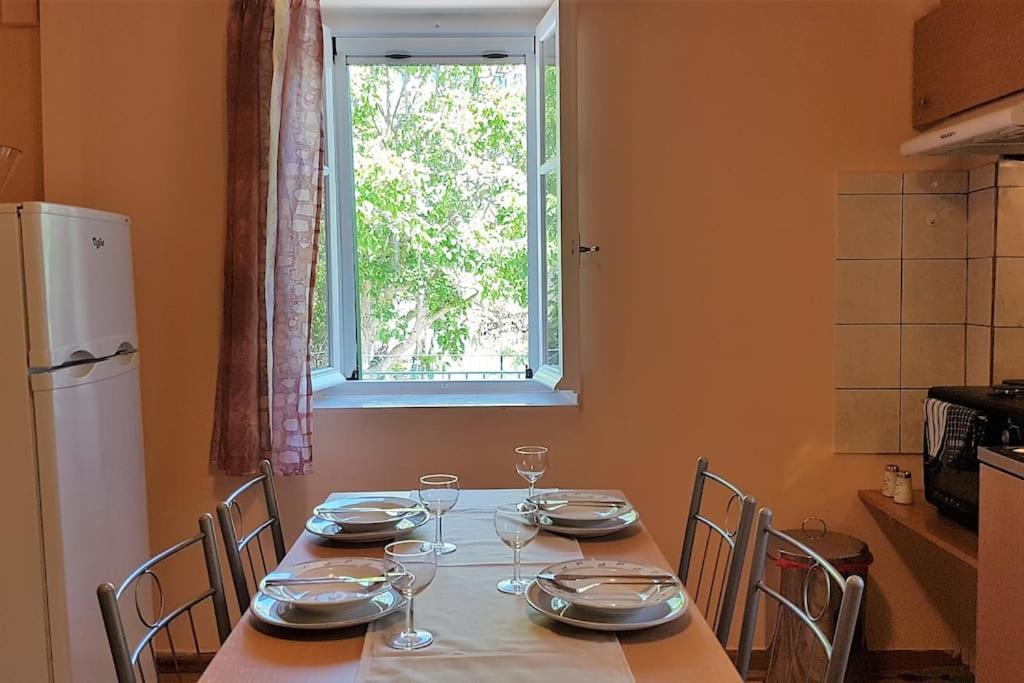 Karydia Apartments 4 Pers Lazaráta Eksteriør billede